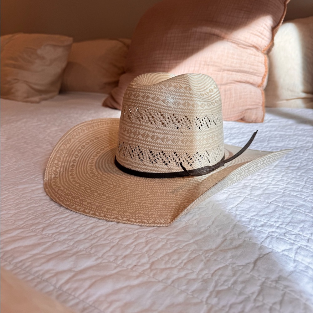 Like New 🎉 Rodeo King straw hat - Picture 3 of 4